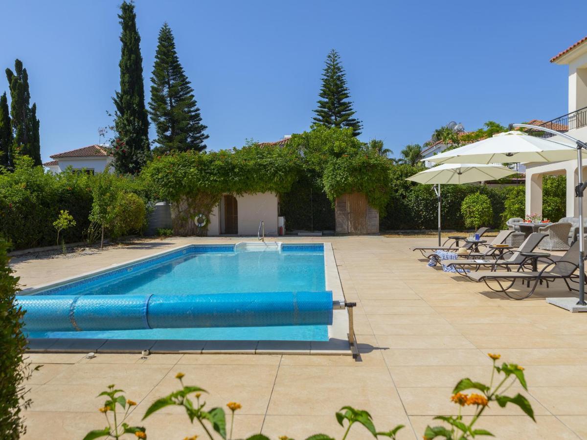 Villa Meneou Seaside Mansion 7 Larnaca Esterno foto