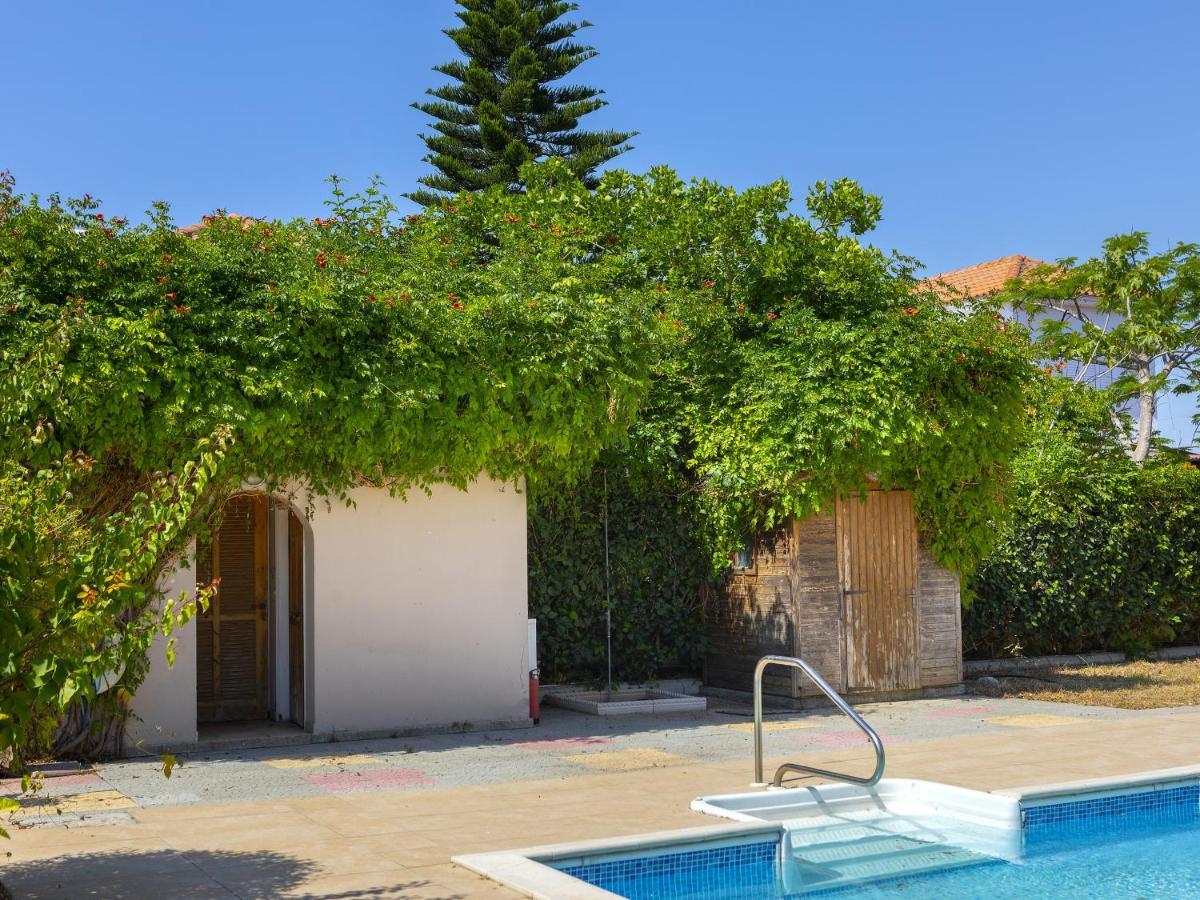 Villa Meneou Seaside Mansion 7 Larnaca Esterno foto