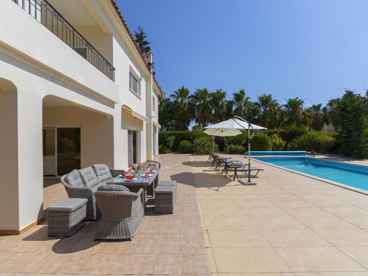Villa Meneou Seaside Mansion 7 Larnaca Esterno foto